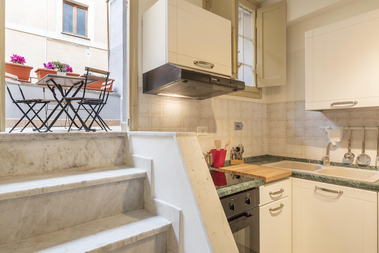 Campo De' Fiori Central Flat Rome Exterior photo